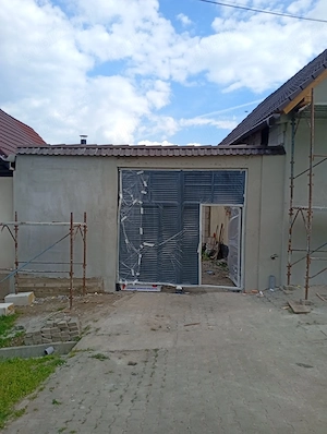 executam lucrări interore și exterioare zugraveli si placări cu polistiren  - imagine 2