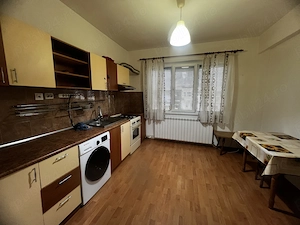 De inchiriat apartament 1 camera zona Micro 40(vis a vis de Shopping City)