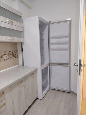 Închiriez apartament cu 2 camere  - imagine 3
