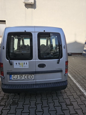 Vând Opel Combo
