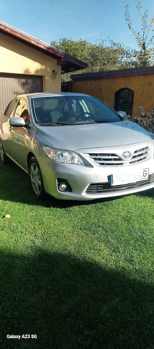 Vând Toyotta Corolla Sol (premium)