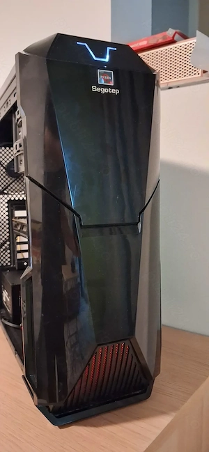 Unitate PC cu AMD Ryzen 5, SSD+ HDD, video 4 Gb