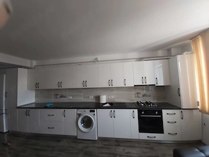 Inchiriez apartament 3 camere  - imagine 2
