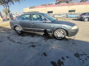 Vând Volkswagen passat b5.5 1.9 an 2002 .131cp. mașina nu este pentru pretențioși.toate actele in re - imagine 3