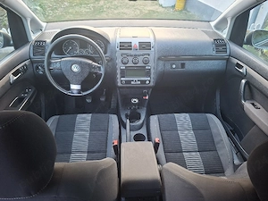 Volkswagen Touran - imagine 2