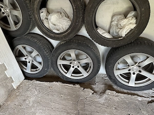 Vând jante denzet r17, stare bună, cu anvelope Nokian 235/55/17, au fost pe un BMW X3