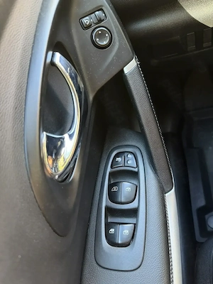 Renault Kadjar 1.5 DCI EDC Intens BOSE Edition - imagine 8