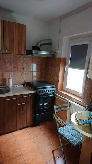 Închiriez garsonieră in Buzău, zona Unirii, vis a  vis de librăria I.L. Caragiale. - imagine 4