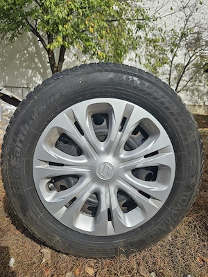 Set 4 anvelope iarna Yokohama 215/60/R16 99H V905 stare buna - imagine 4