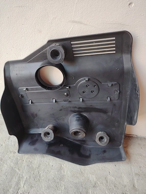 Capac motor 1.4 TDI stare foarte bună - imagine 2