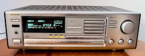 vand ONKYO tuner amplifier  TX 7030