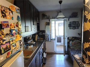 2 camere- decomandat - zona Mihai Bravu - imagine 6
