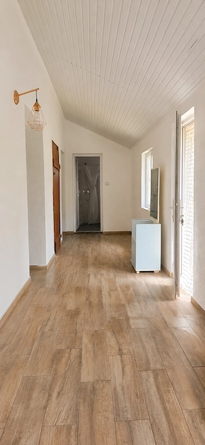 Casă renovată în Nădlac   3 camere spațioase, teren 908 mp, livadă cu pomi fructiferi - imagine 7