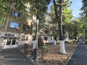 Apartament cu potențial excelent, zona Podgoria   etaj 3, comision 0% - imagine 2