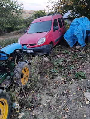 Dezmembrez Renault kangoo