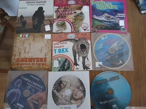 Vand 10 DVD-uri documentare Discovery Channel și Animal Planet