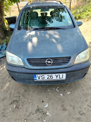 Opel Zafira 2001 - imagine 2