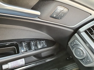 Ford Mondeo 2.0 Diesel Titanium 180cp Automat Powershift 4x4 - imagine 6