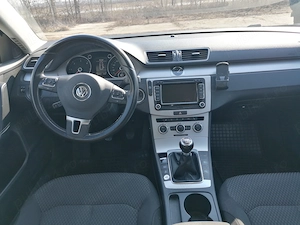 Vând Volkswagen Passsat B7, 1,6 TDI Bluemotion  - imagine 9