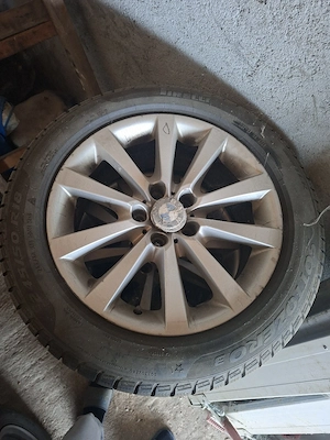 Ofer spre vanzare roți de Bmw anvelope Pirelli