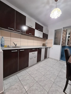 Proprietar închiriez apartament cu 3 camere - imagine 2