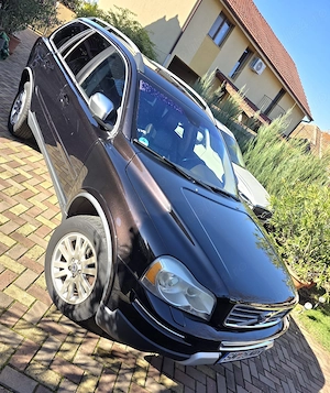 Urgent se vinde Volvo xc 90 model Elegance an 2011 cu 212590 km verificabil 