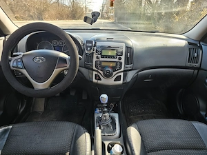 Hyundai i30 1.6 CRDi   115 CP   2007   Întreținută   Investiții recente - imagine 10