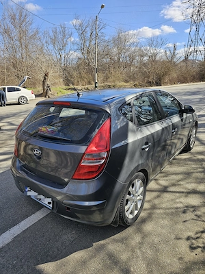 Hyundai i30 1.6 CRDi   115 CP   2007   Întreținută   Investiții recente - imagine 5