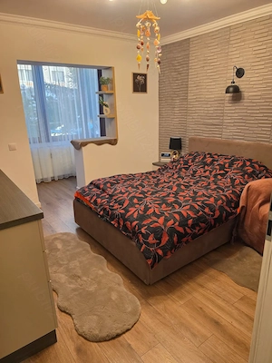 vând apartament cu 3 camere langa Ramada parter inalt 2 bai - imagine 10