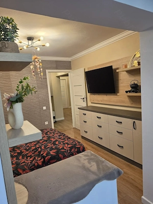 vând apartament cu 3 camere langa Ramada parter inalt 2 bai - imagine 9