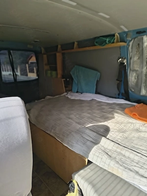 Vw t5 2.5 cm , 5 locuri mixt, lung, din 2008, culoasa și turbo defecte. N1 amenaj camperat - imagine 10