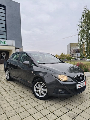 Vând Seat Ibiza Copa Style ST 1.4 mpi 86cp euro 5 an 2011 - imagine 3