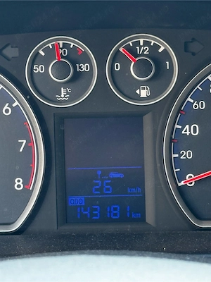Hyundai i30  143.000km  2008  Nu necesita investitii - imagine 4