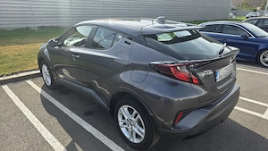 Vând Toyota C-HR, benzină, 2019, 37.600 km - imagine 4