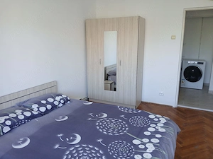 Închiriere apartament 2 camere, direct de la proprietar - zona Podu Roș - imagine 2