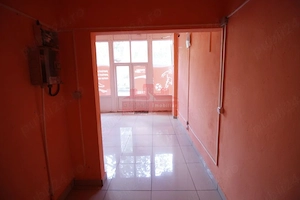 Inchiriez spatiu comercial 35 mp Trapezului - imagine 7