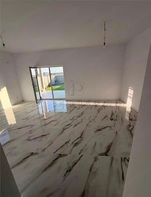Giroc - Duplex - 5 Camere - 3 Bai - Bucatarie inchisa - Acces facil