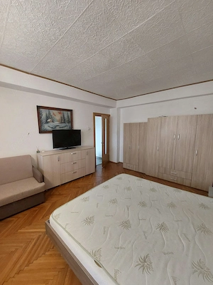Închiriez apartament cu 1 cameră, zona Circumvalațiunii - imagine 2
