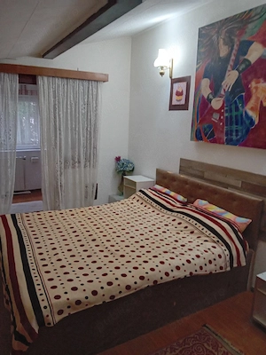 Sinaia,vand apt 3 cam,in vila central - imagine 2