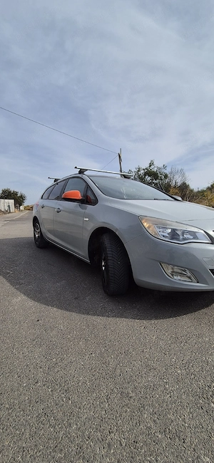Vând Opel Astra J, motor 1.7 CDTI  - imagine 5