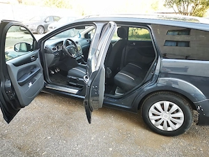 Ford Focus 2 Facelift Break 1.6 diesel 2010 - imagine 8