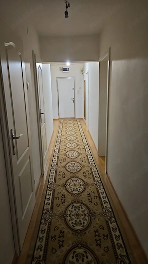 Camera in apartament de 4 camere pentru inchiriat ! - imagine 4
