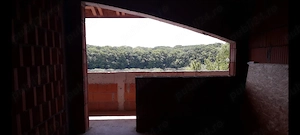 Casa la rosu,ideală pentru 2 familii - imagine 2