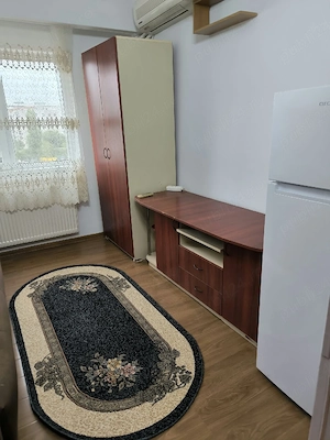 proprietar ofer spre inchiriat garsoniera zona Torontal - imagine 3