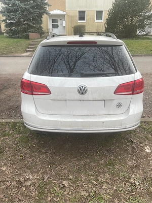 VW Passat B7 2011  - imagine 3