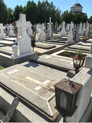 Cavou 3 locuri libere   Cimitirul Sf. Ilie, Drumul Taberei, București - imagine 2