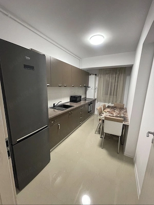 Închiriez apartament 2 camere militari  - imagine 3