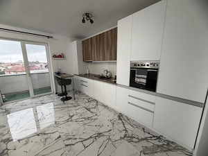 Apartament cu o caamera de închiriat în  zona Braytim -35mp  - imagine 2