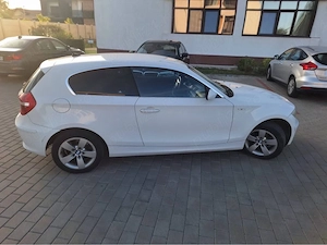 Vând BMW Seria 1, an 2009, motor 2.0 diesel, cutie manuală, 318.000 km. - imagine 7