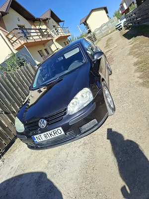 Volkswagen golf 5 1.9 2004 primul proprietar are itp și revizie tehnica recent facute - imagine 8